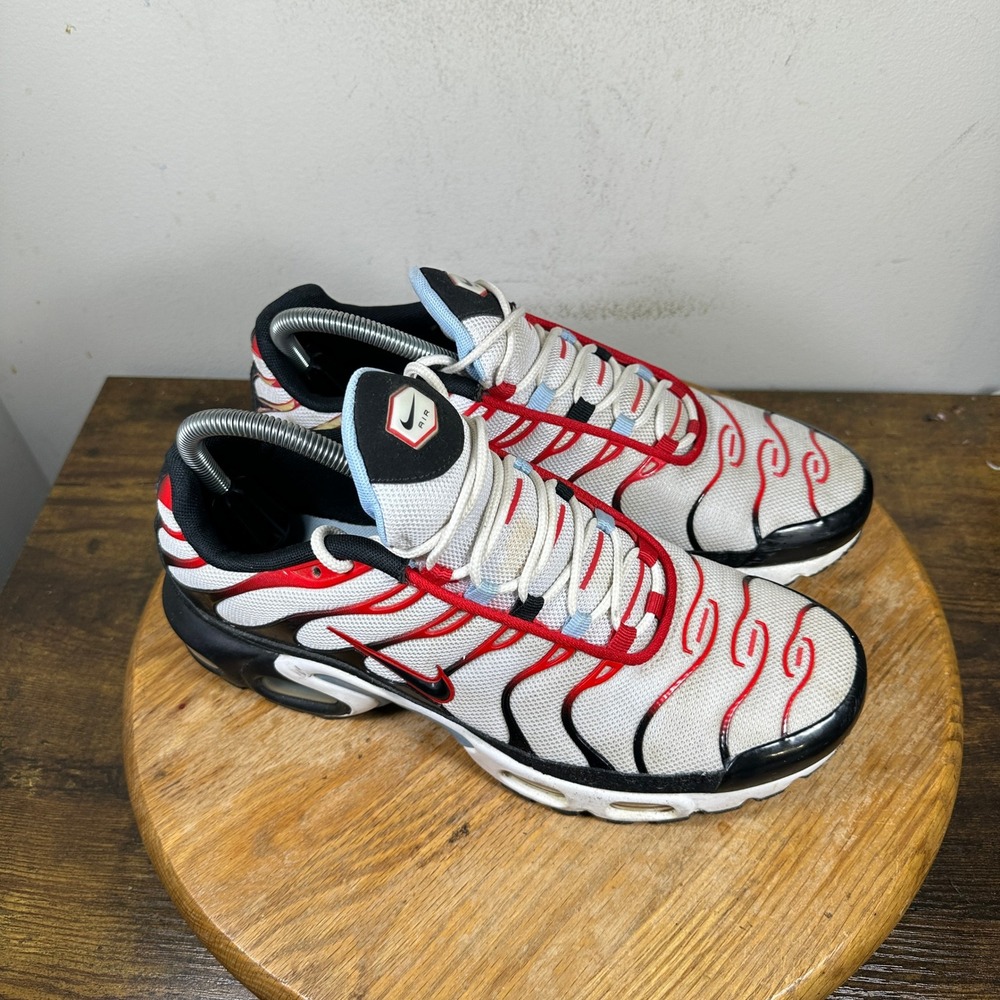 Nike Air Max Plus TN Running Shoes White Red Black CW6975-100 Mens Size 9